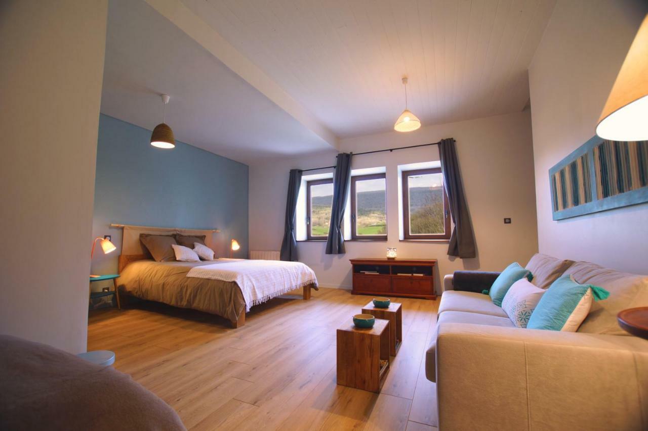 Terres De La Grange Bed & Breakfast Cuisiat Luaran gambar